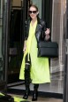 Balenciaga haljina, Saint Laurent jakna, Le Silla čizme i Givenchy torba